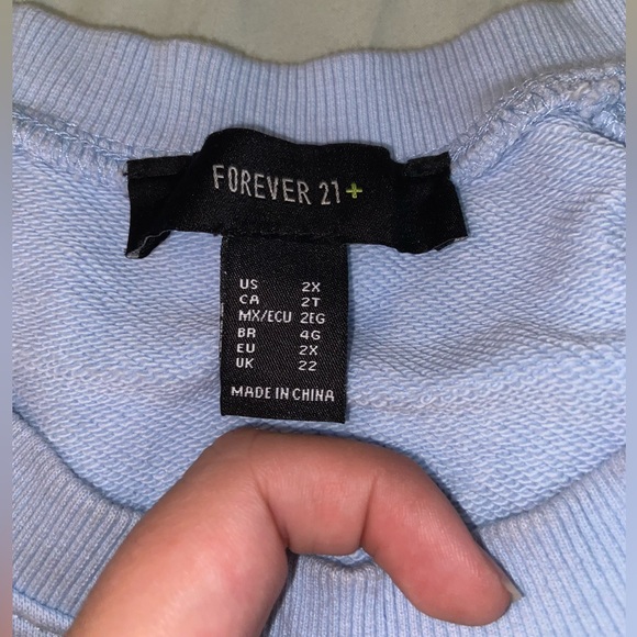 Forever 21 Matching Set- Sweater and Shorts - Picture 3 of 4